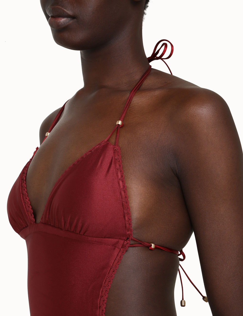 Vitali Trimmed Cut Out 1PC