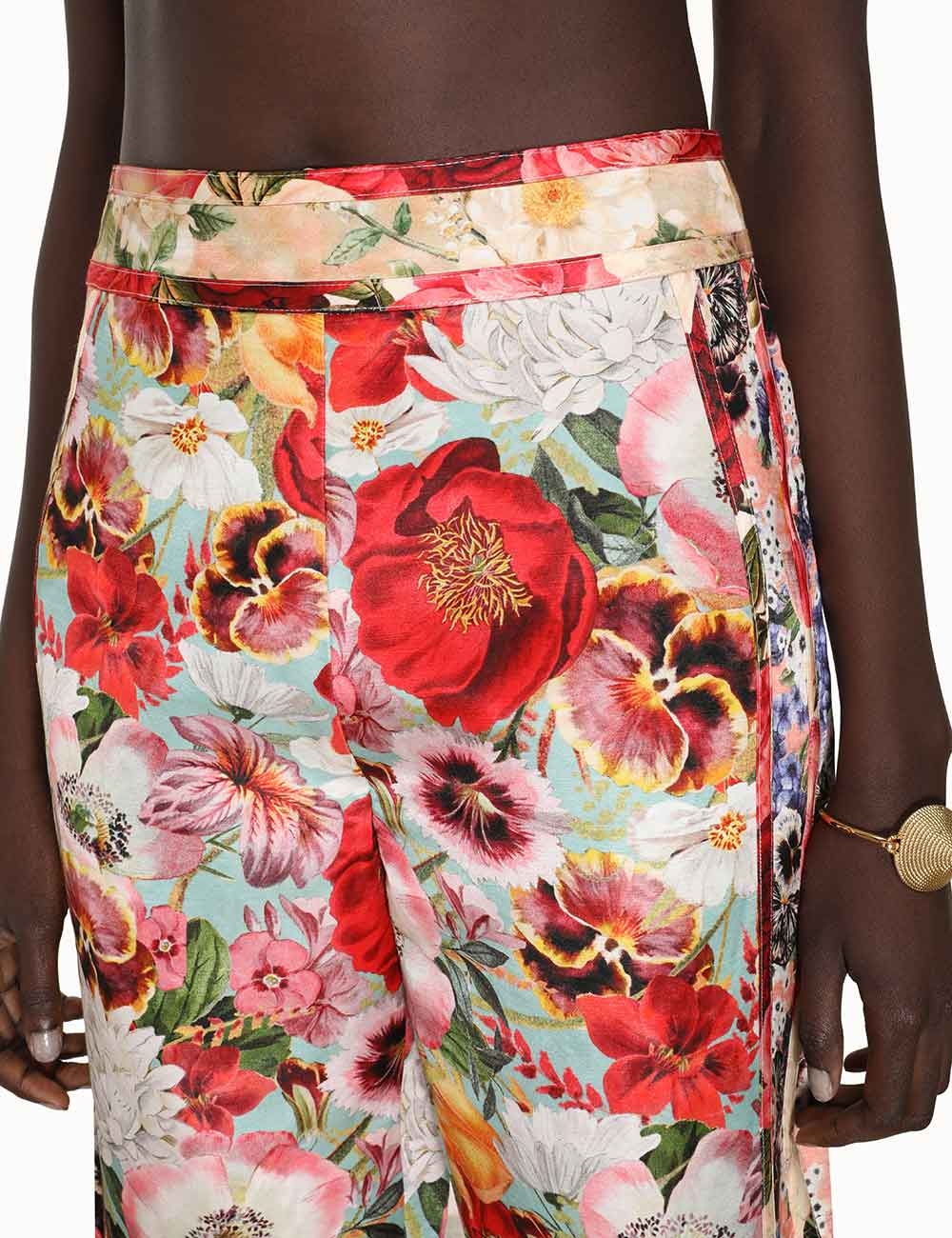 Wonderland Long Line Short