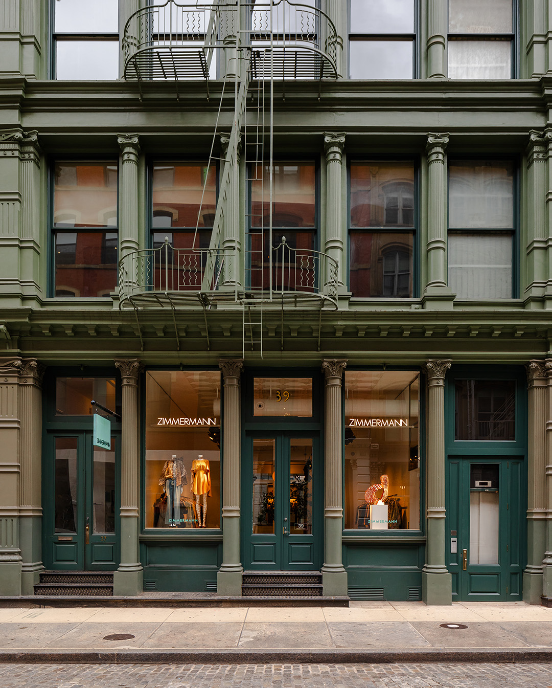 Find your nearest ZIMMERMANN store.