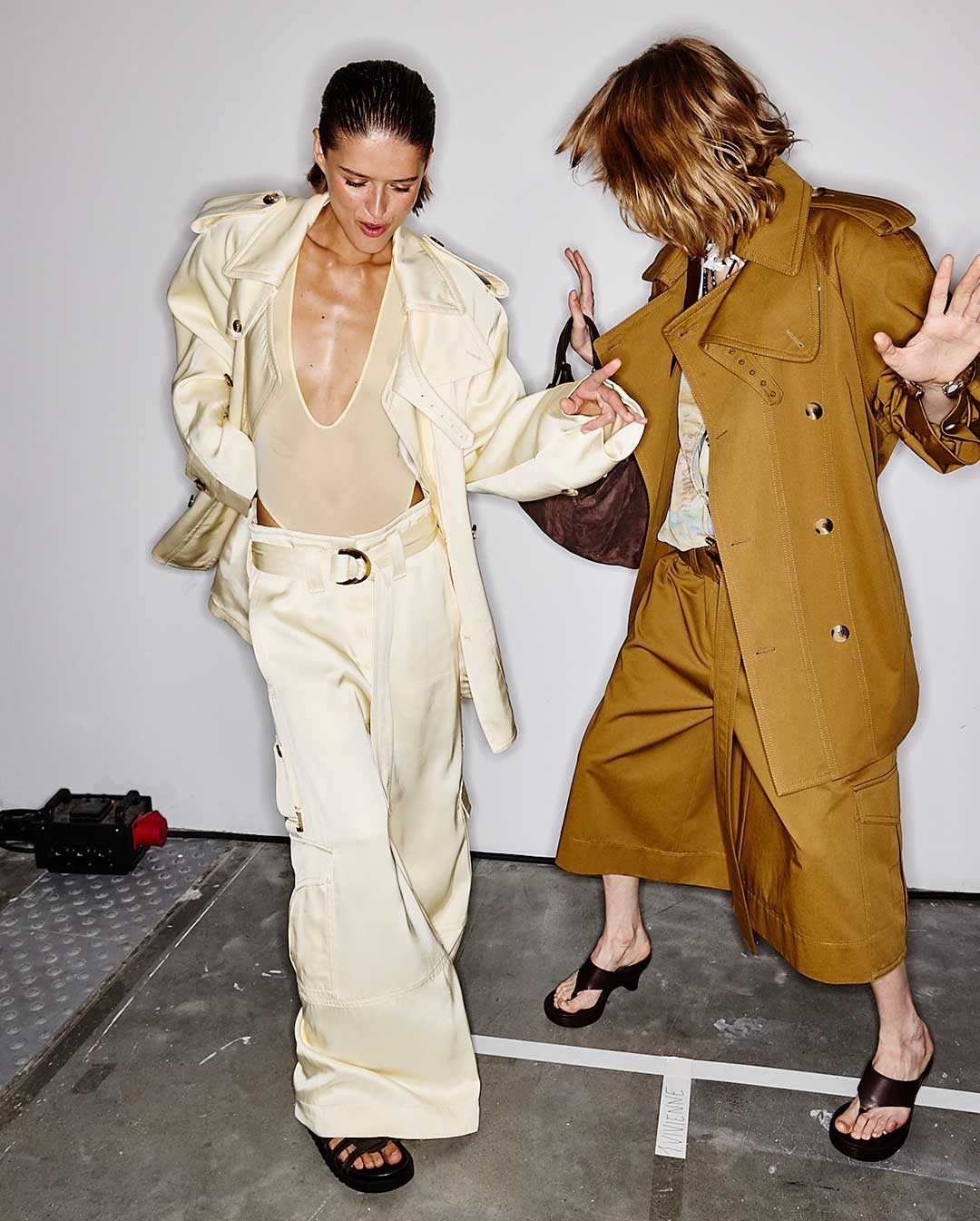 Bonnie nel look 21 e Aivita nel look 2 