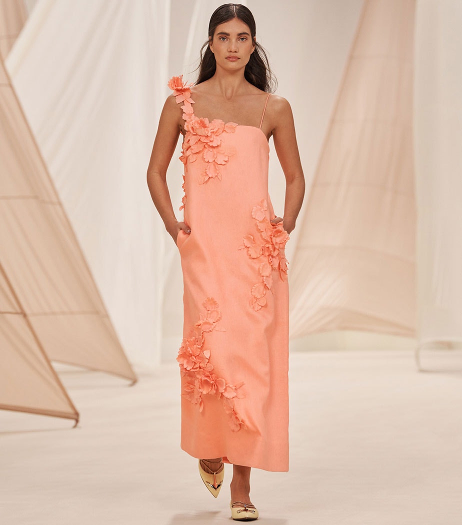 R23 Runway Look 18