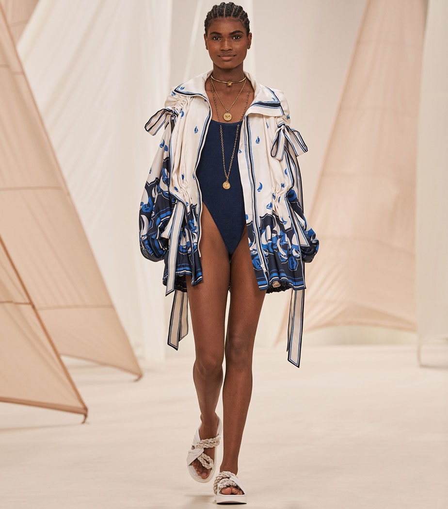 R23 Runway Look 2