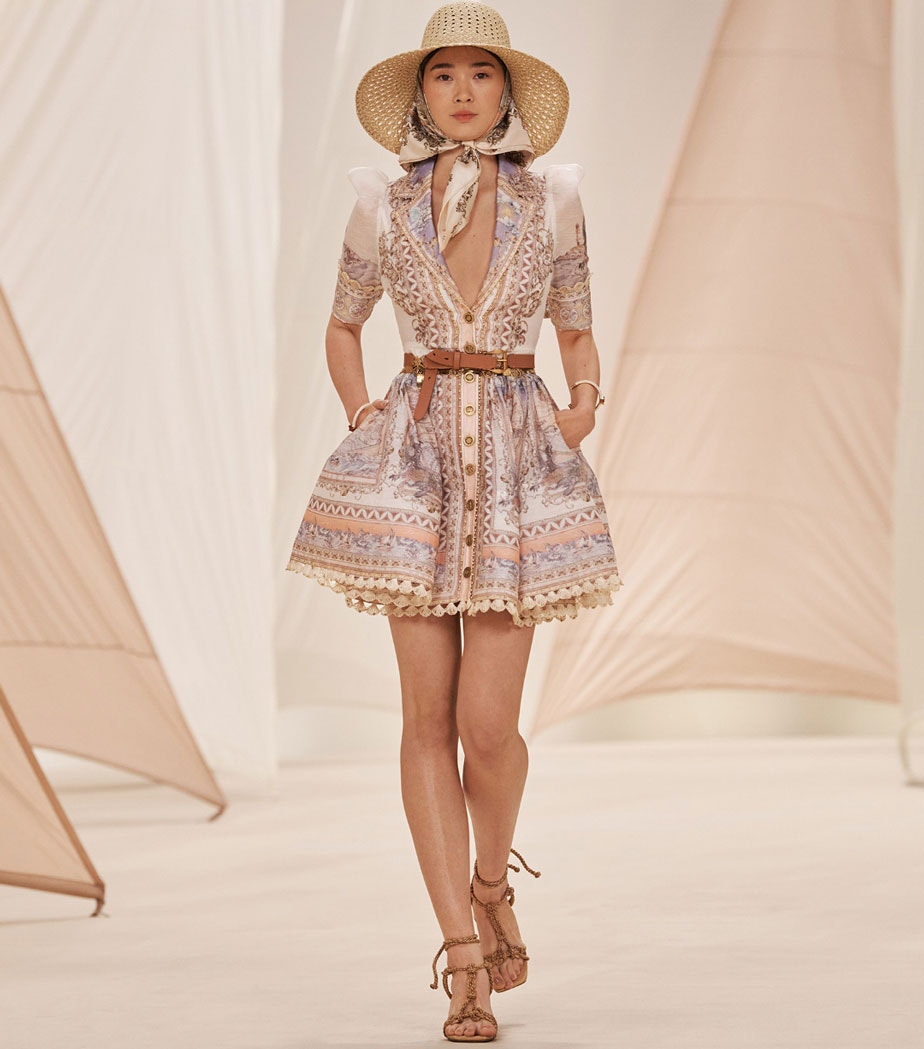 R23 Runway Look 32