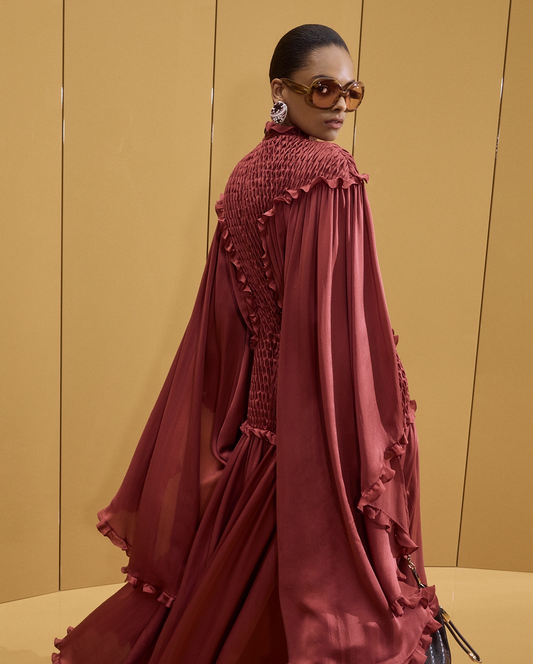 Farah in look 43 