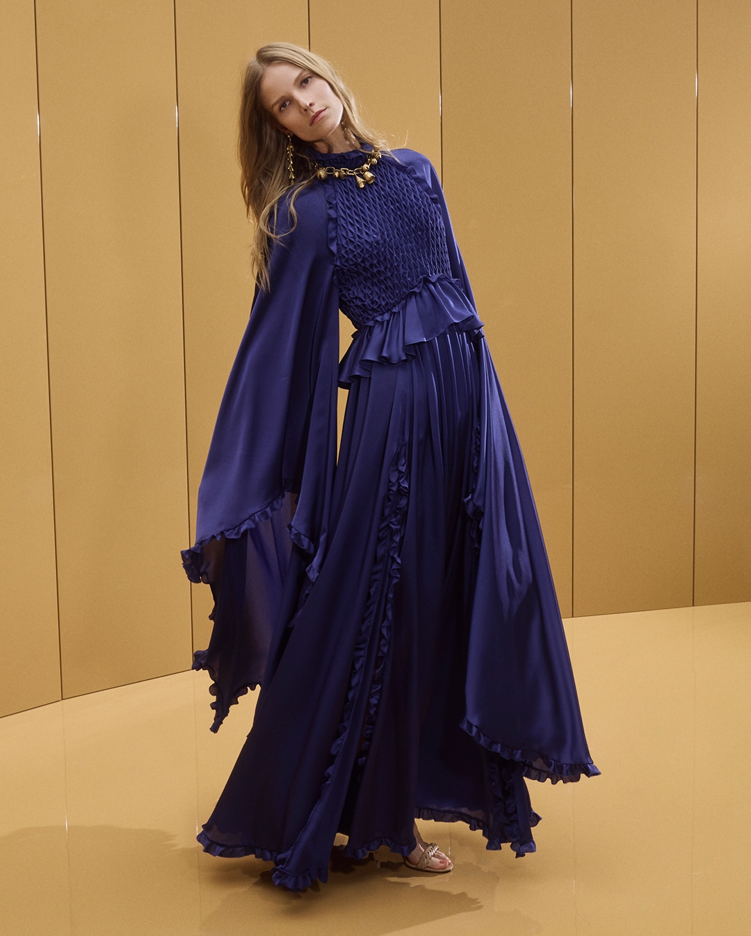 Suvi in look 40 