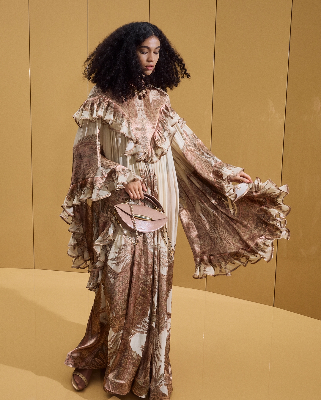 Raynara in look 24 