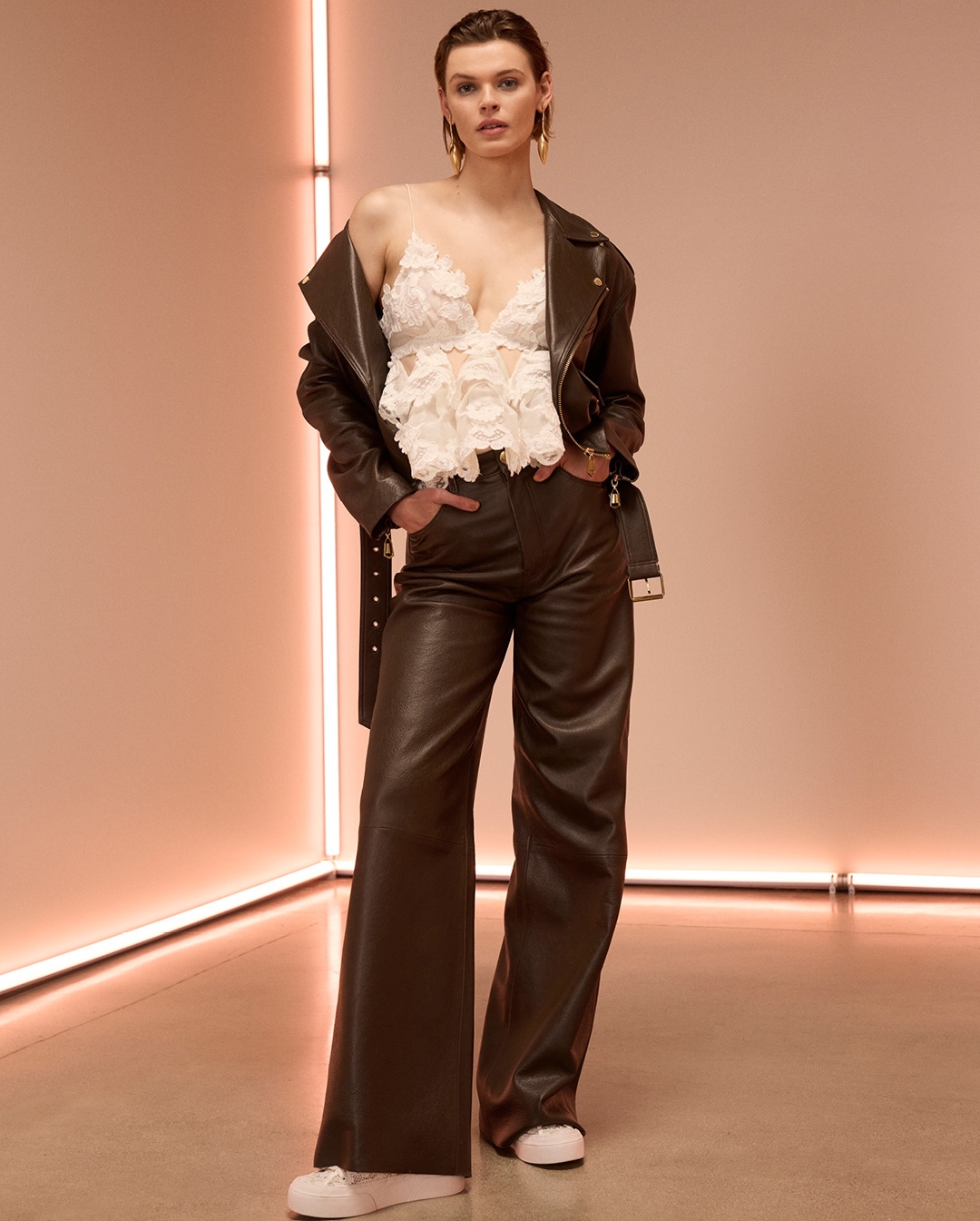 Cara Taylor in Look 27 