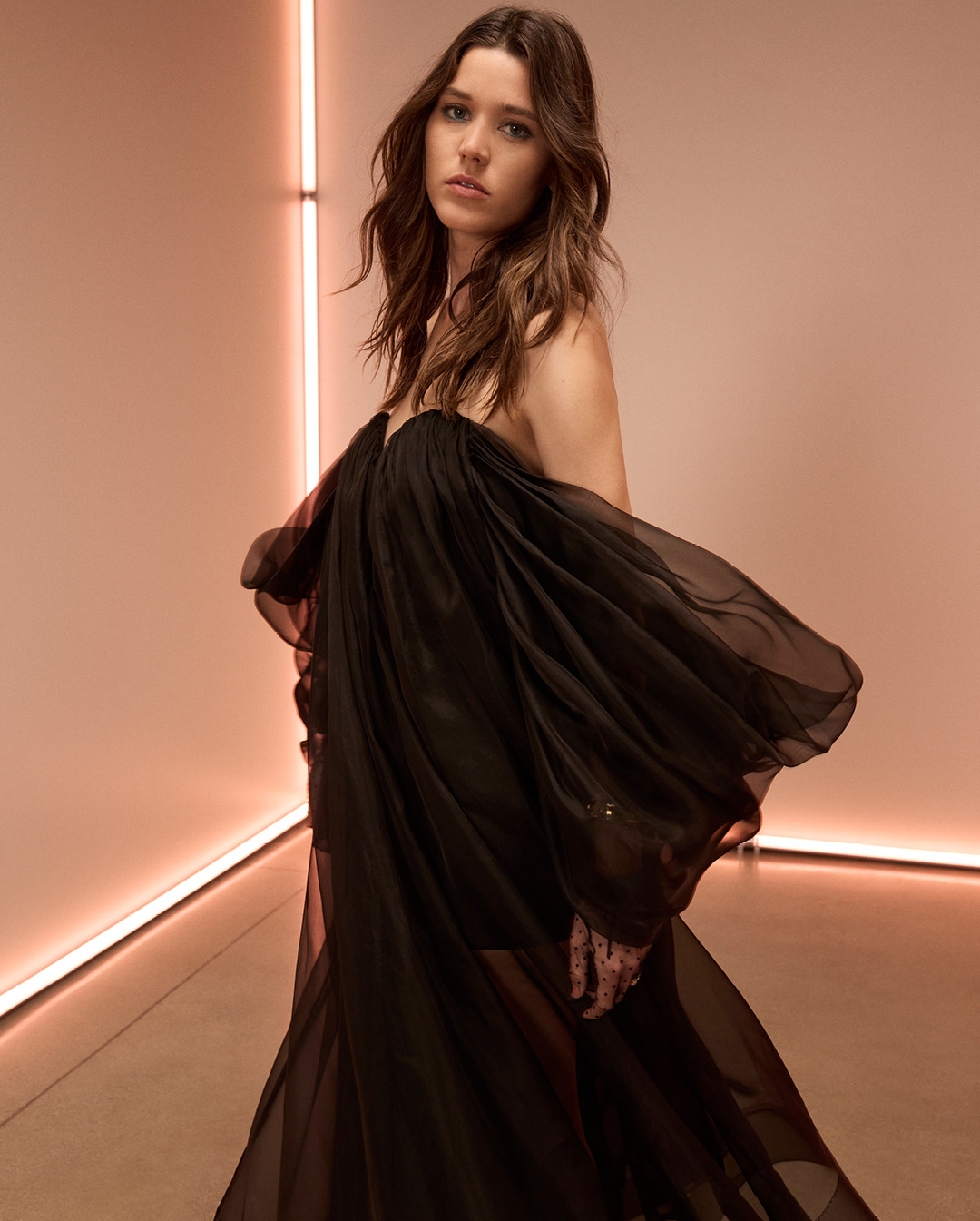 Vivienne Rohner in Look 45 
