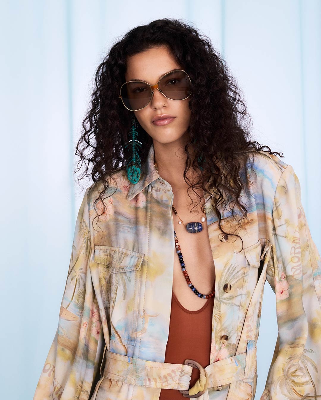 Iza in look 3 