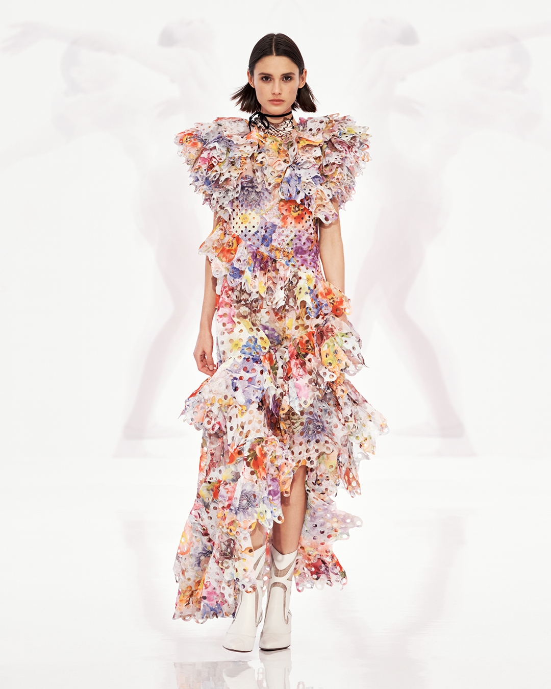SPRING 2022 THE DANCER RUNWAY LOOK 38