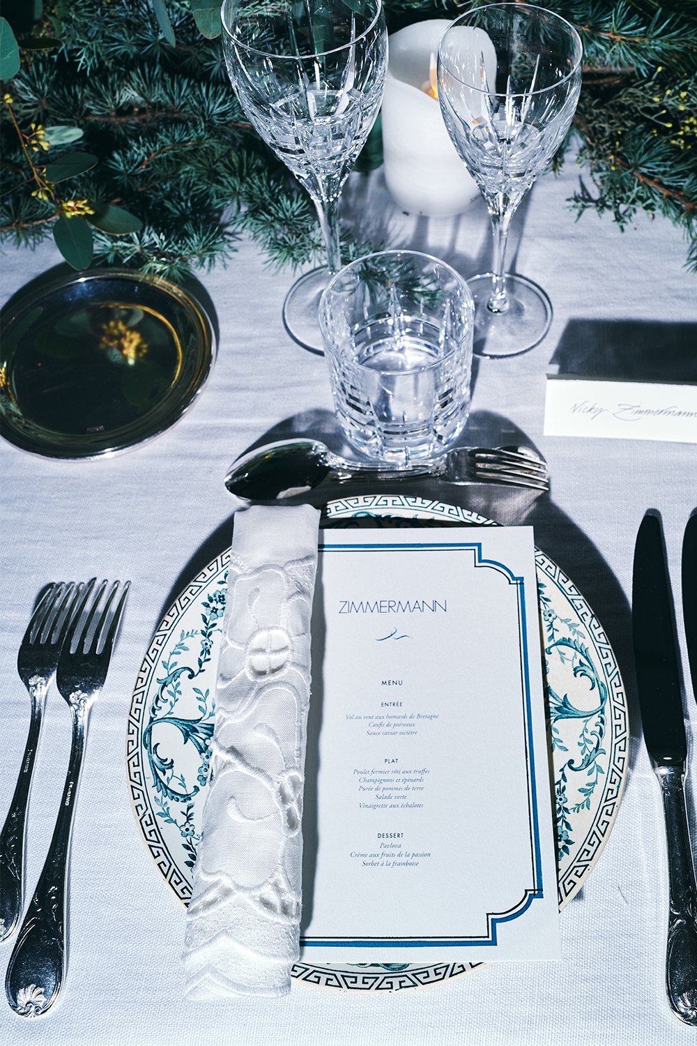 DINNER IN PARIS 