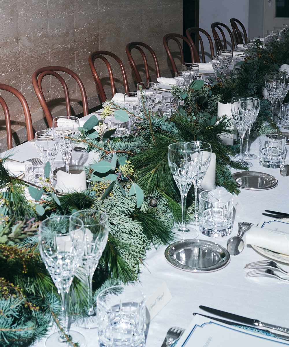 PARIS DINNER SETTING 