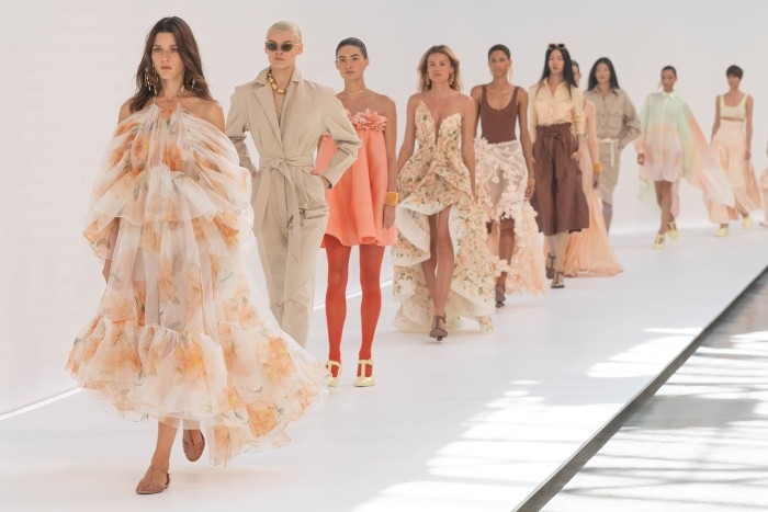 RUNWAY